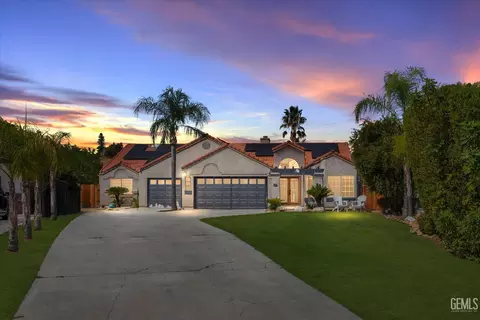 6100 Willow Grove Ln, Bakersfield, CA 93306