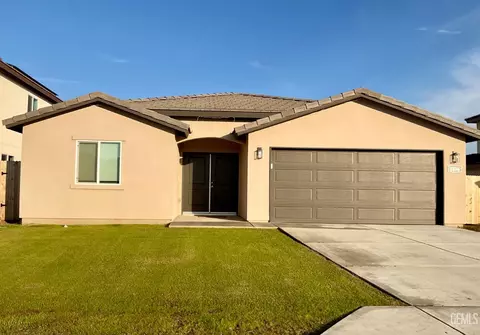 1836 Walnut Dr, Arvin, CA 93203