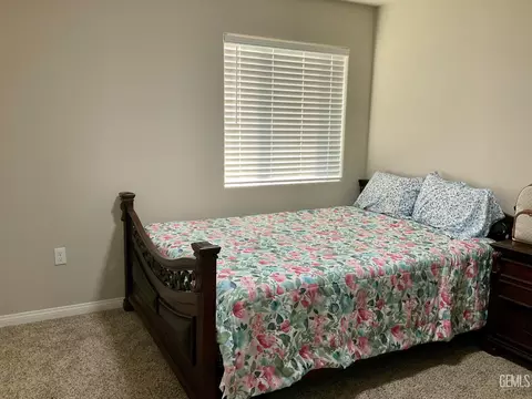 Bedroom - 1836 Walnut Dr, Arvin, CA 93203 photo 1 of 4