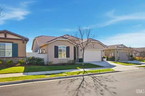 10017 Francois Ln, Bakersfield, CA 93306