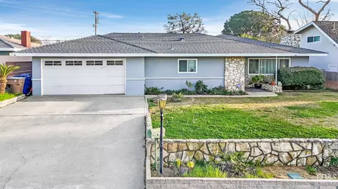 2931 Crest Dr, Bakersfield, CA 93306