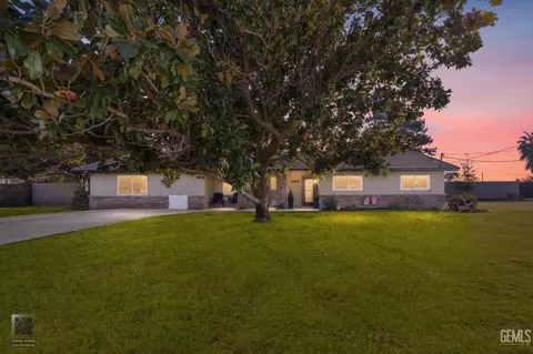 12420 Paddock Pl, Bakersfield, CA 93312