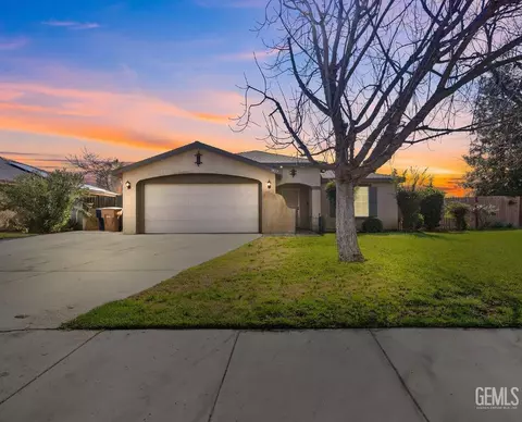 3817 Harris Rd, Bakersfield, CA 93313