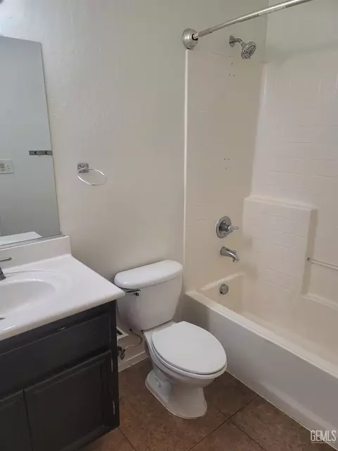 1316 Tesoro Dr, Arvin, CA 93203 photo 8