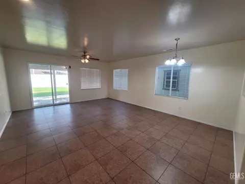 1316 Tesoro Dr, Arvin, CA 93203 photo 22