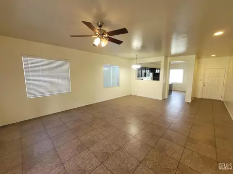 1316 Tesoro Dr, Arvin, CA 93203 photo 19
