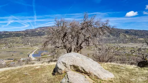 0 Ridgeview Ct, Tehachapi, CA 93561 photo 3