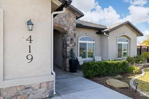 Exterior - 419 Diamond St, Taft, CA 93268 photo 11 of 12