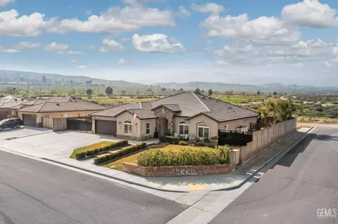 View/Area - 419 Diamond St, Taft, CA 93268 photo 1 of 3