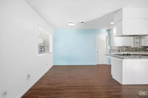 205 Carr St, Bakersfield, CA 93309 photo 18