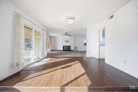 205 Carr St, Bakersfield, CA 93309 photo 11
