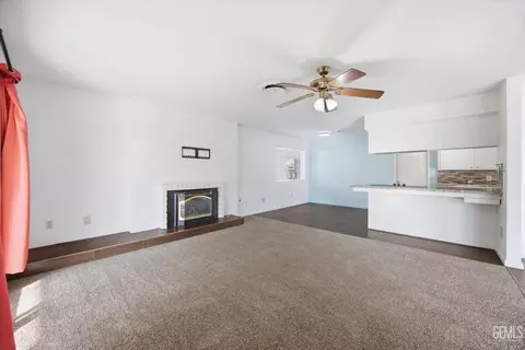 205 Carr St, Bakersfield, CA 93309 photo 17