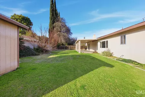 205 Carr St, Bakersfield, CA 93309 photo 42