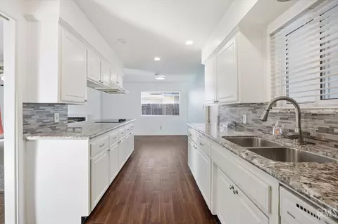 205 Carr St, Bakersfield, CA 93309 photo 23
