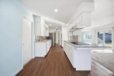 205 Carr St, Bakersfield, CA 93309 photo 21