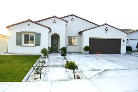 7311 Koyuk River St, Bakersfield, CA 93311