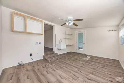 605 46th St, Bakersfield, CA 93301 photo 18