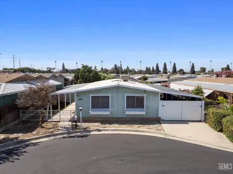605 46th St, Bakersfield, CA 93301 photo 2