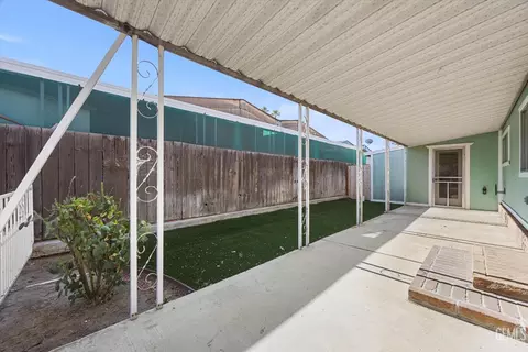 605 46th St, Bakersfield, CA 93301 photo 21