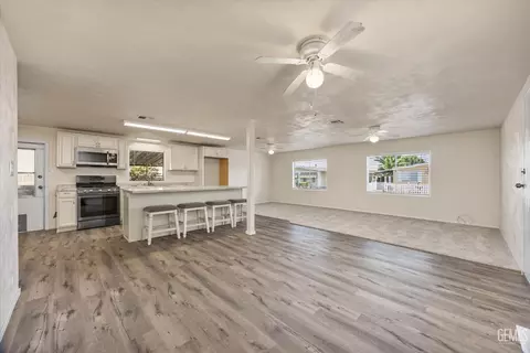605 46th St, Bakersfield, CA 93301 photo 9