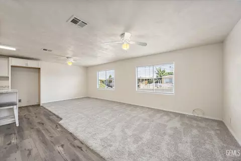 605 46th St, Bakersfield, CA 93301 photo 7