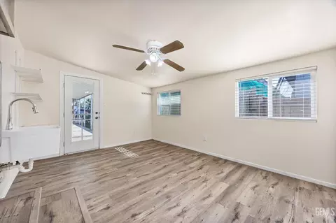 605 46th St, Bakersfield, CA 93301 photo 19