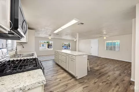 605 46th St, Bakersfield, CA 93301 photo 14