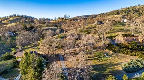 View/Area - 24450 Oaktree Ct, Tehachapi, CA 93561 photo 3 of 3