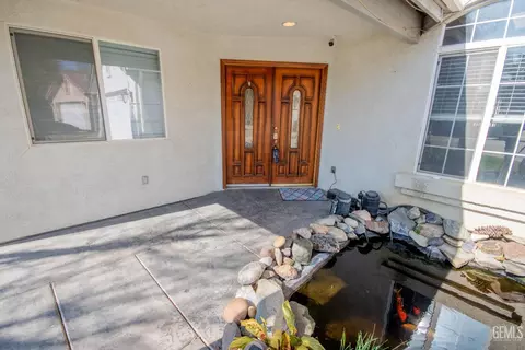 Entry Way - 9508 Bard Ct, Bakersfield, CA 93311 photo 1 of 5