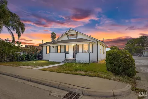 Exterior - 348 Broadway St, Wasco, CA 93280 photo 3 of 8