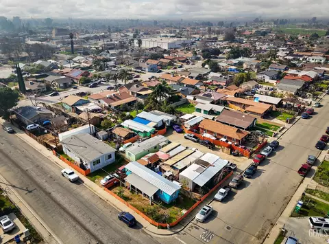 View/Area - 417 Wilson St, Arvin, CA 93203 photo 4 of 10