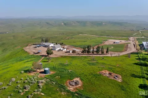 View/Area - 472 Eaglecrest Rd, Bakersfield, CA 93308 photo 7 of 7