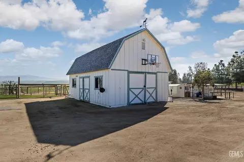 Other - 472 Eaglecrest Rd, Bakersfield, CA 93308 photo 4 of 18