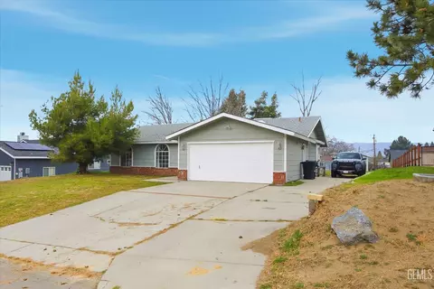 28151 Preakness Dr, Tehachapi, CA 93561 photo 5