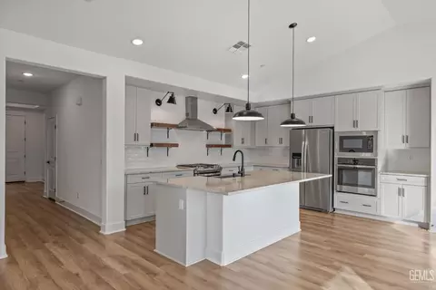 Kitchen - 1360 Bodega Dr, Tehachapi, CA 93561 photo 1 of 7