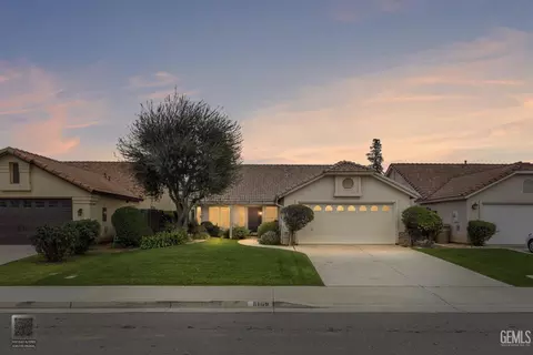8609 Goldfinch Dr, Bakersfield, CA 93312