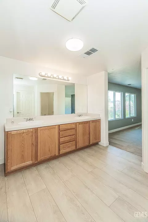 2721 Holland Ave, Clovis, CA 93611 photo 31