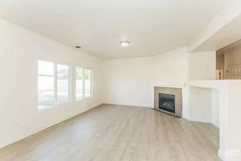 2721 Holland Ave, Clovis, CA 93611 photo 9