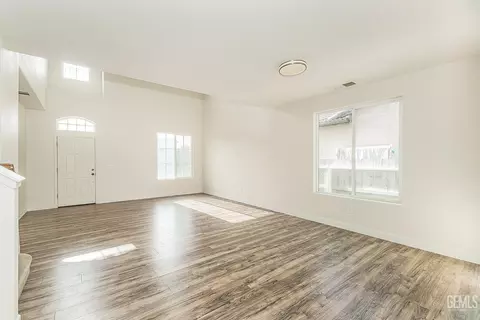 2721 Holland Ave, Clovis, CA 93611 photo 8
