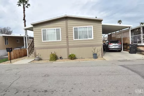 60 Cinnamon Ln, Bakersfield, CA 93308