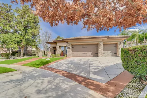 1704 Briercliff Ct, Bakersfield, CA 93311