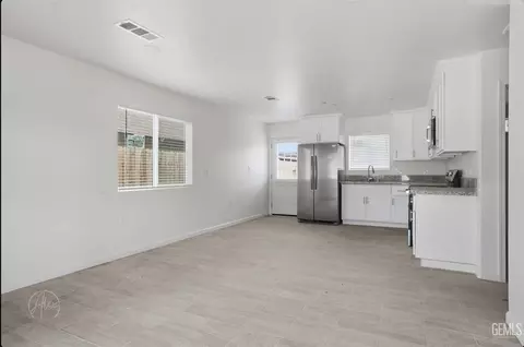 321 E I St, Tehachapi, CA 93561 photo 10