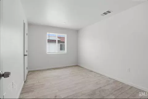 321 E I St, Tehachapi, CA 93561 photo 18