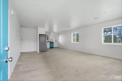 321 E I St, Tehachapi, CA 93561 photo 13