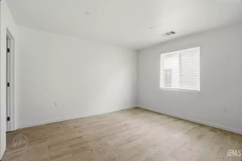 321 E I St, Tehachapi, CA 93561 photo 8