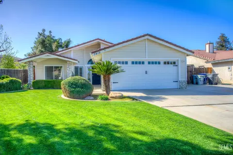 7815 Vaquero Ave, Bakersfield, CA 93308