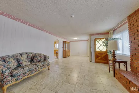 Other - 701 Pauley St, Tehachapi, CA 93561 photo 5 of 13