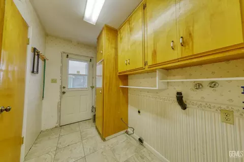 Other - 701 Pauley St, Tehachapi, CA 93561 photo 7 of 13