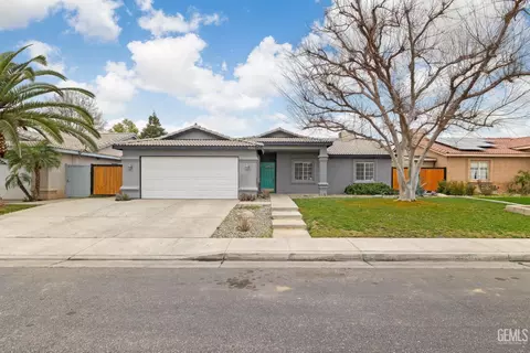 5212 Milagro Dr, Bakersfield, CA 93307