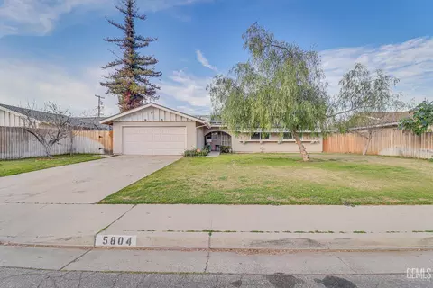 5804 Carissa Ave, Bakersfield, CA 93309